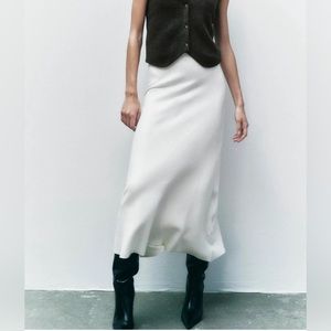 🌻 Zara Trafaluc Women's Maxi Side Slit Skirt